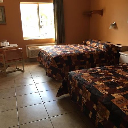 Hialeah Motel - Adults Only Miami Kültér fotó